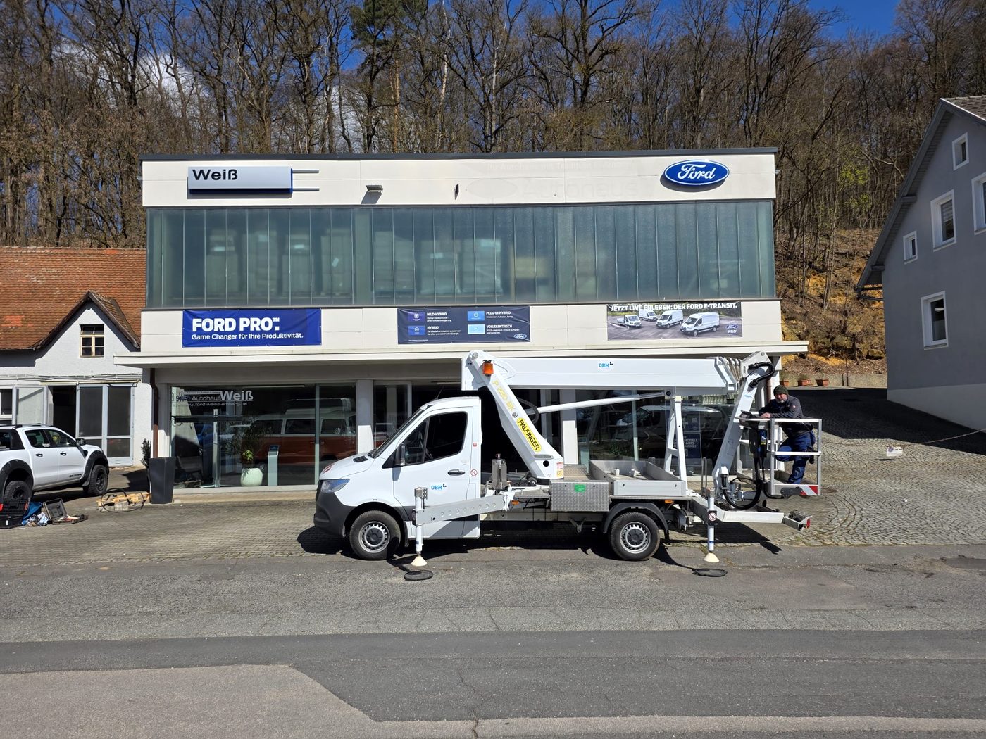 Fassadenwerbung – Autohaus